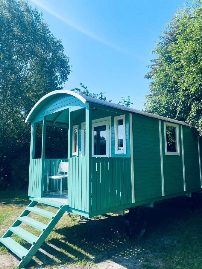 Pipowagens Bij Pannenkoekenrestaurant & Camping De Koppenjan 'Een Uniek Verblijf Met Kinderspeelboerderij' Jubbega-Schurega ภายนอก รูปภาพ